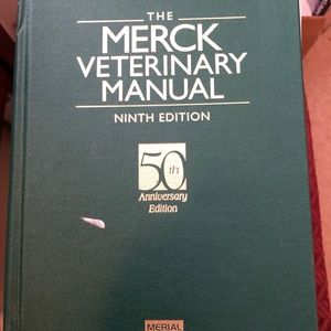 The MERCK MANUAL FOR VETERINARIANS... AWESOME!!